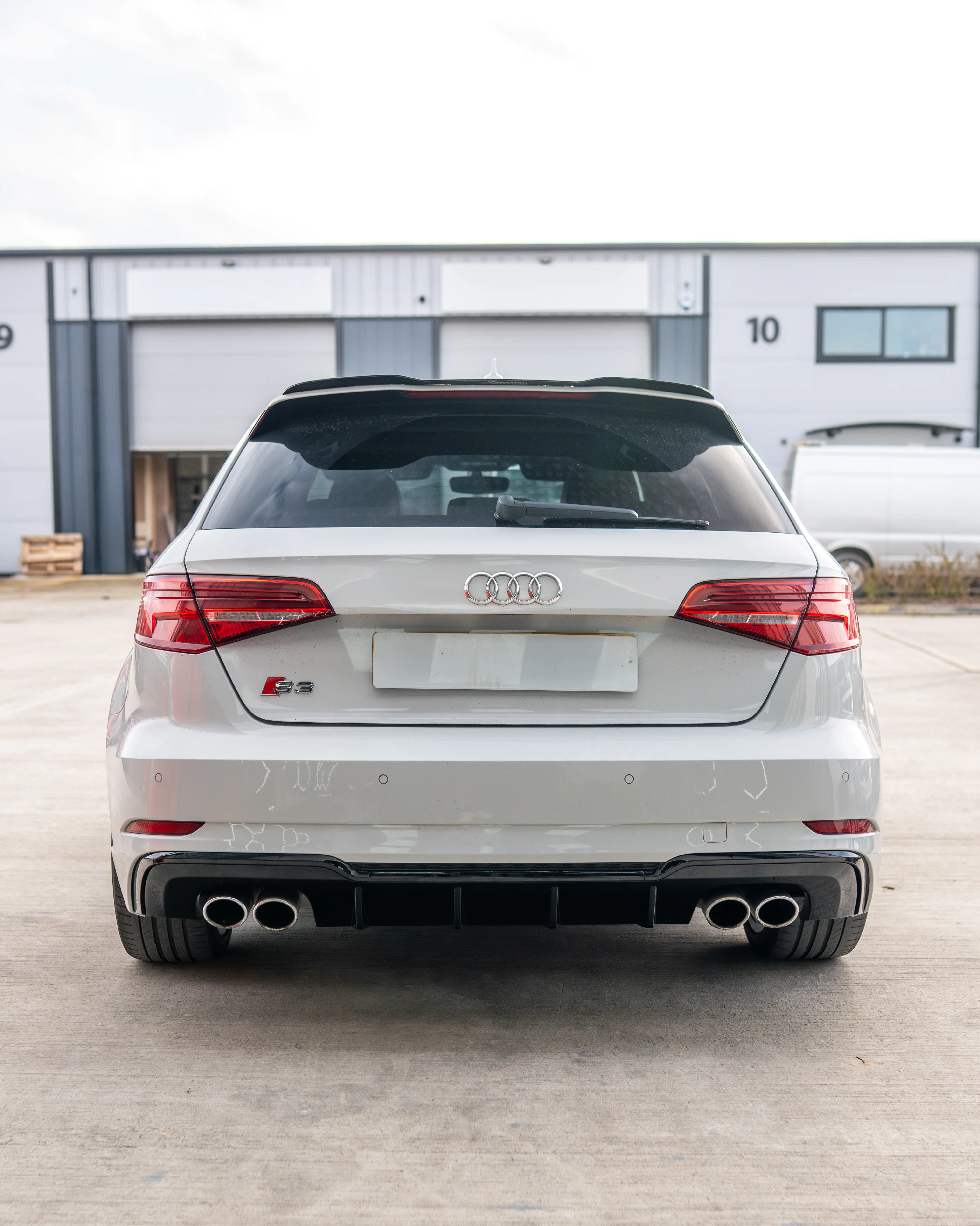 AUDI A3/S3 8V FACELIFT SPORTBACK 5 DOOR GLOSS BLACK DIFFUSER - V1 - Image 4
