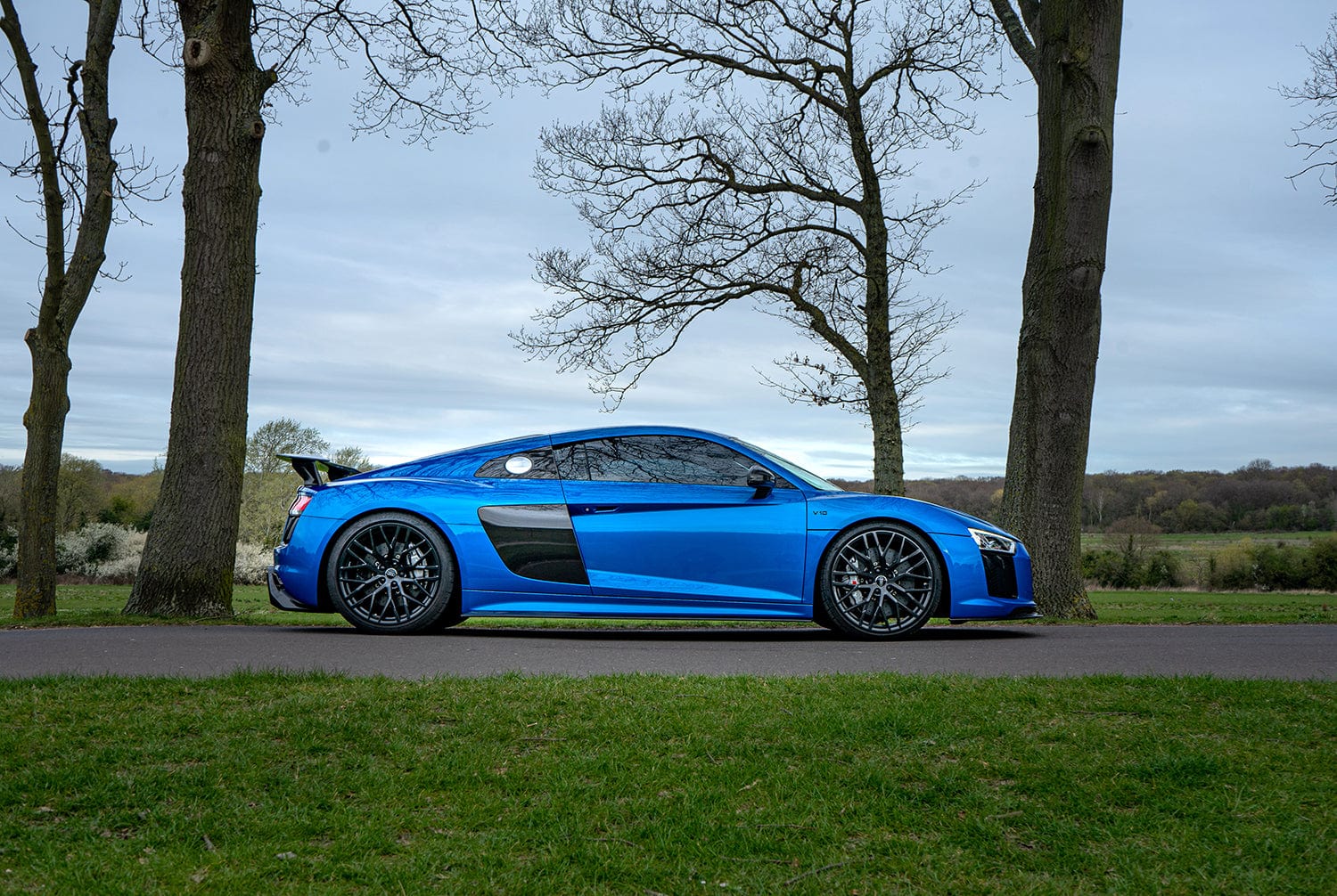 AUDI R8 V10 GEN 2 CARBON FIBRE KIT - V STYLE - Image 25