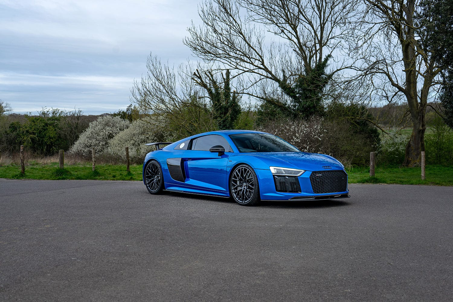 AUDI R8 V10 GEN 2 CARBON FIBRE KIT - V STYLE - Image 26