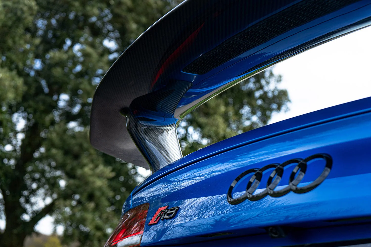 AUDI R8 V10 GEN 2 CARBON FIBRE KIT - V STYLE - Image 28