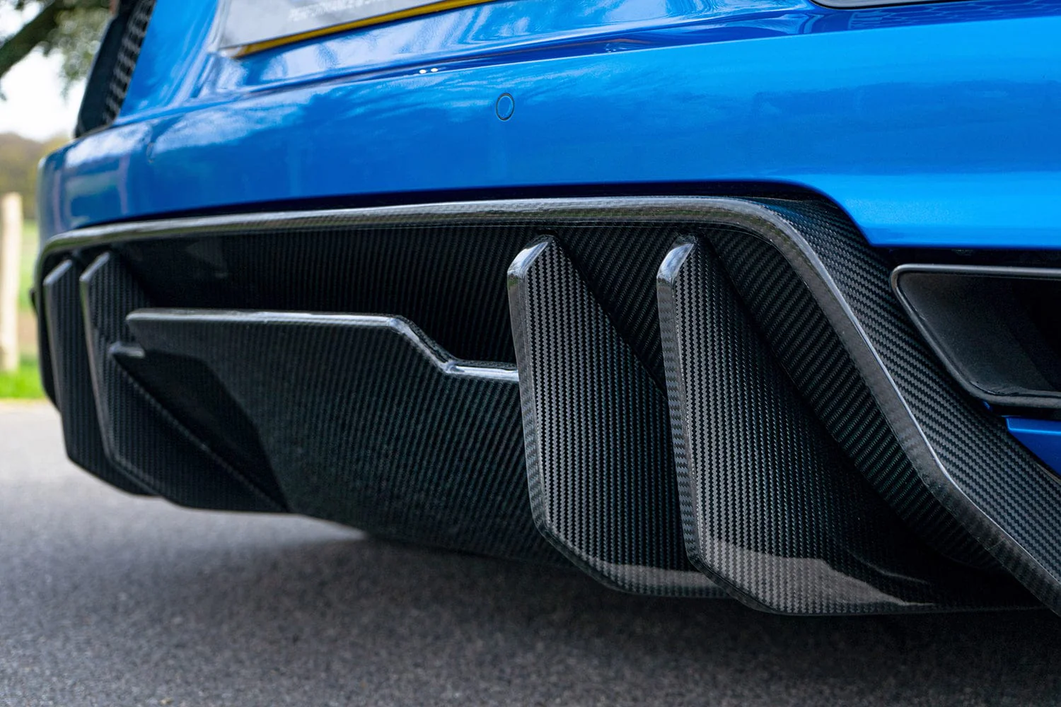 AUDI R8 V10 GEN 2 CARBON FIBRE KIT - V STYLE - Image 3
