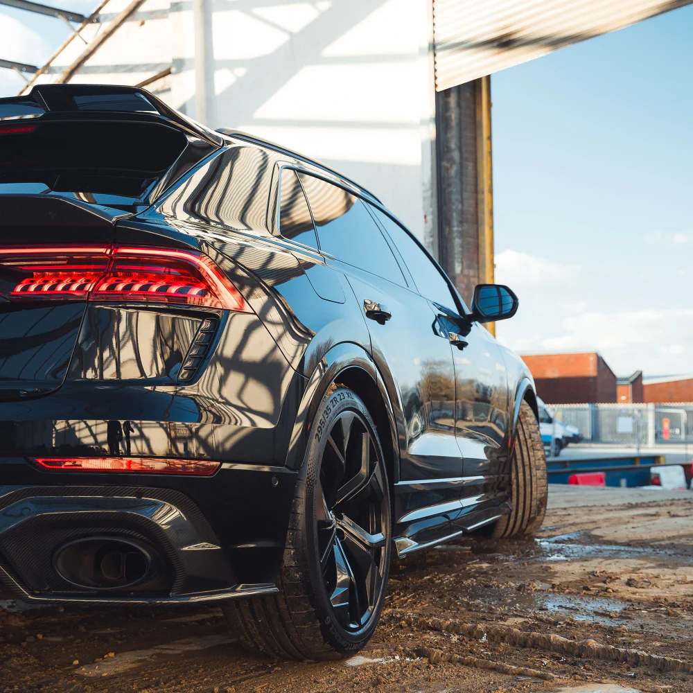 AUDI RSQ8 2020+ CARBON FIBRE SIDE SKIRTS - CT CARBON - Image 2