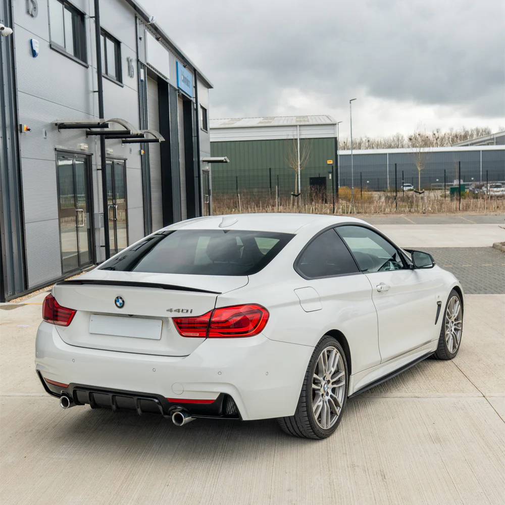 BMW 4 SERIES F32/F33/F36 GLOSS BLACK DUAL EXIT EXHAUST DIFFUSER - Image 2