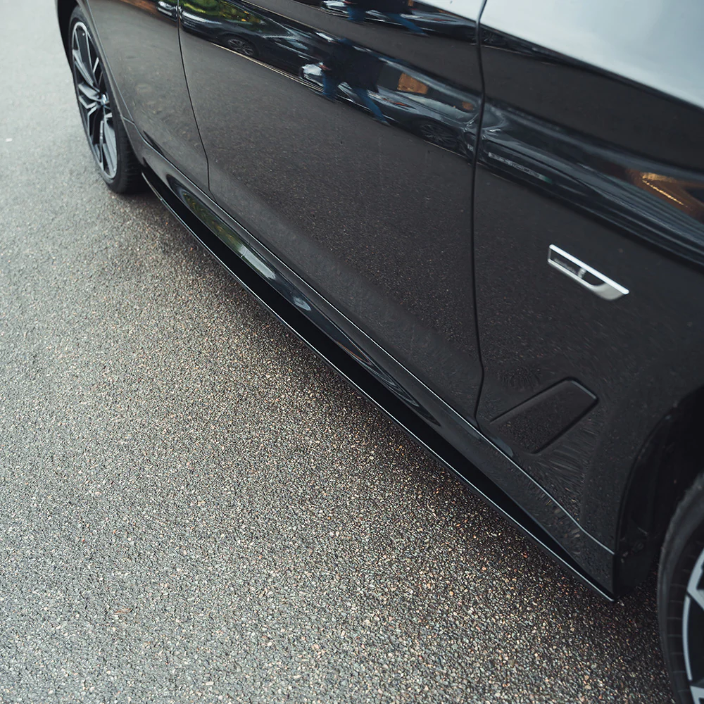 BMW 5 SERIES G30 LCI 2021+ GLOSS BLACK KIT - V4 - Image 13