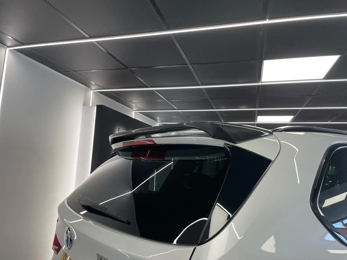 BMW F15 X5 CARBON FIBRE SPOILER - Image 3