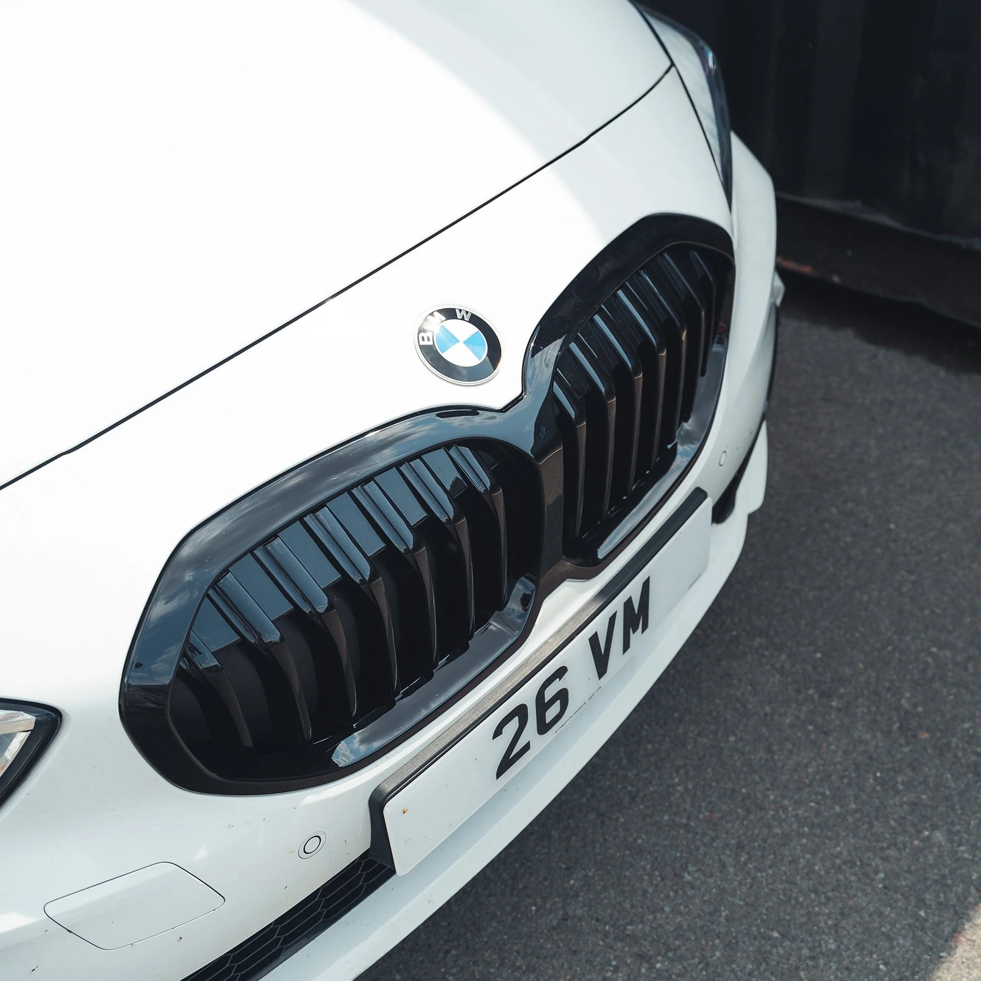 BMW F40 1 SERIES GLOSS BLACK SINGLE SLAT GRILLE - Image 9