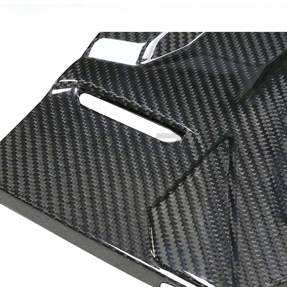 BMW F90 M5 & F91/92/93 M8 2018-2026 CARBON FIBRE ENGINE COVER - Image 3