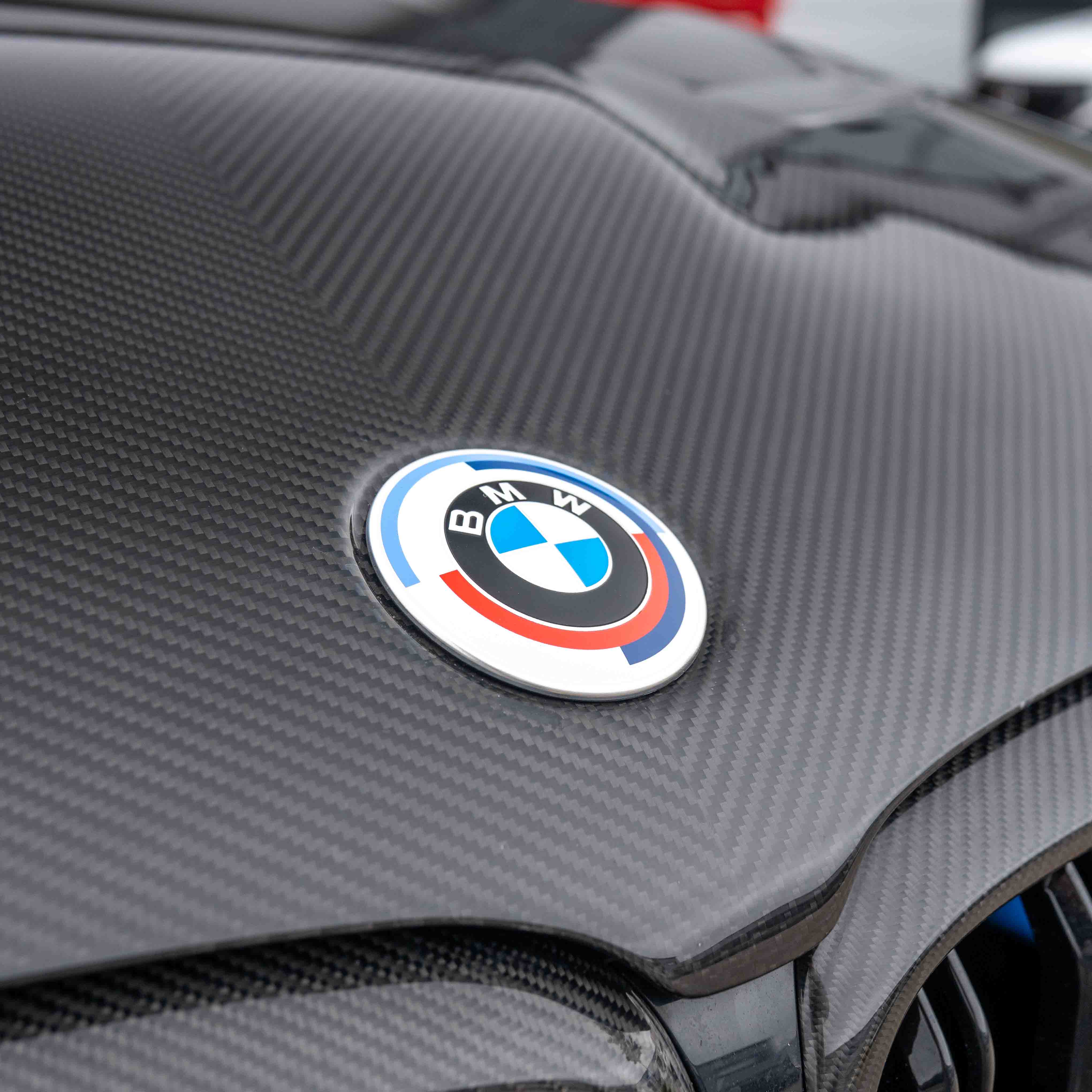 BMW F90 M5 & G30 5 SERIES CARBON FIBRE BONNET - Image 3