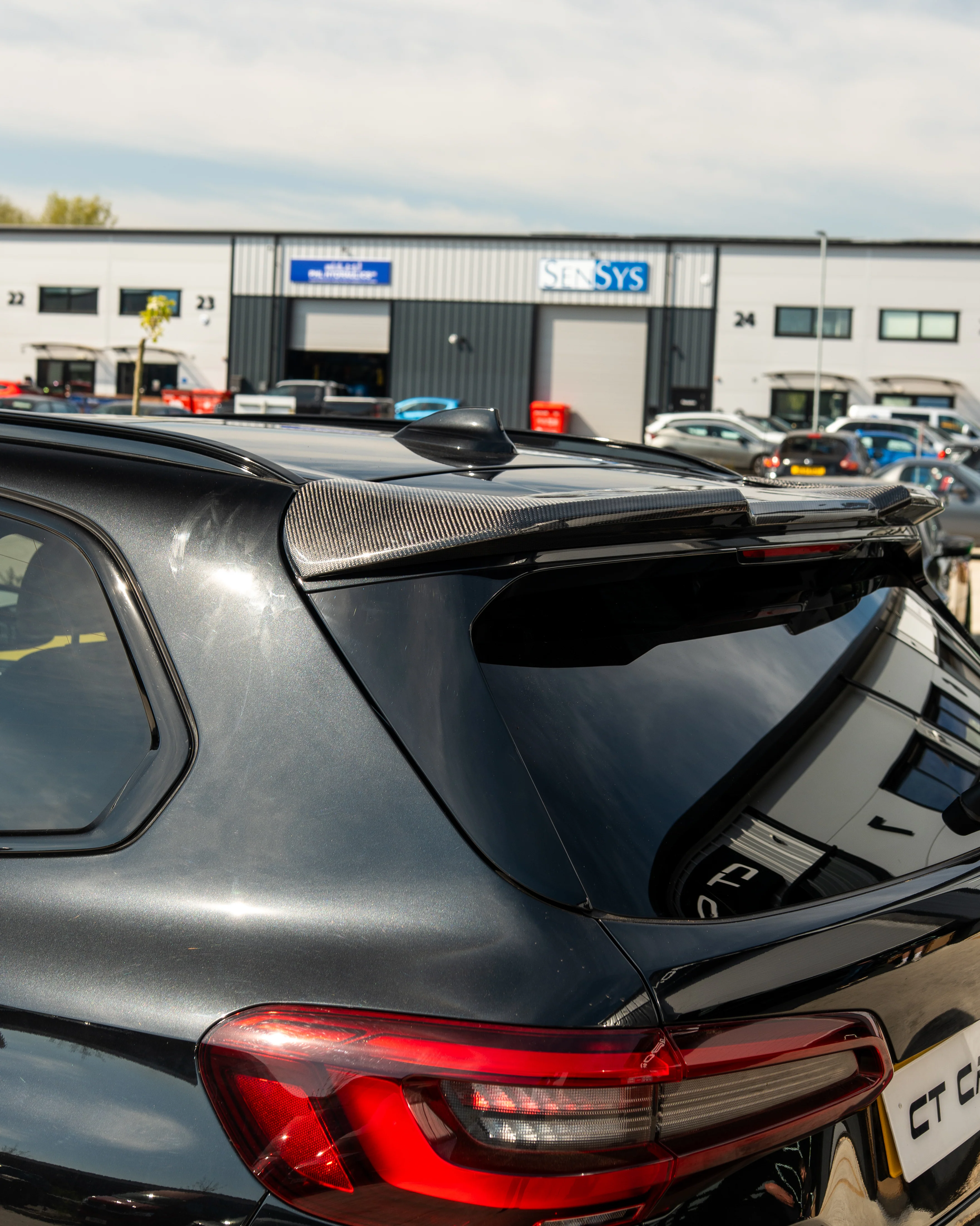 BMW G05 X5 FULL CARBON FIBRE KIT - V1 - Image 11