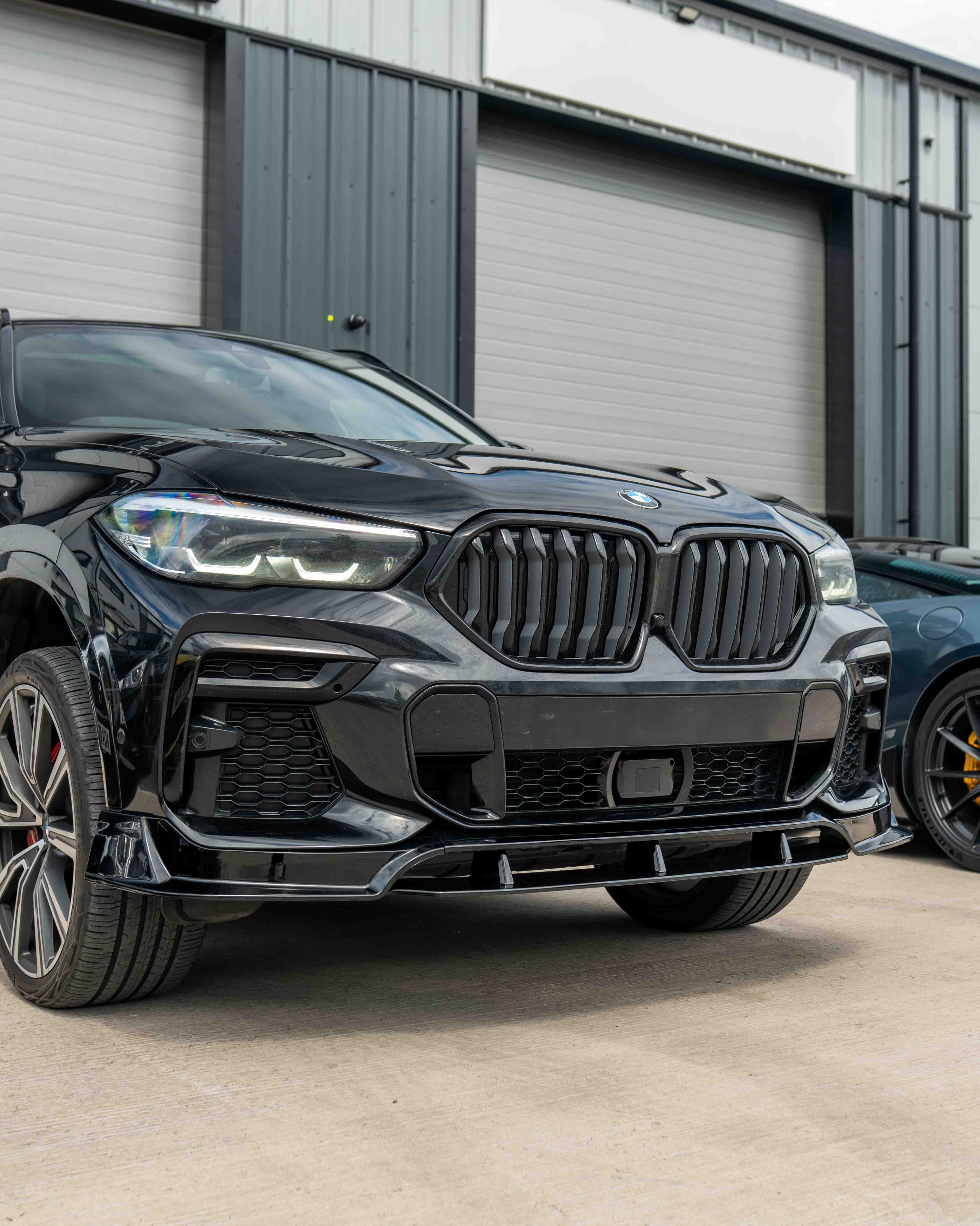 BMW G06 X6 PRE-LCI 2020-2024 FULL GLOSS BLACK KIT - Image 11