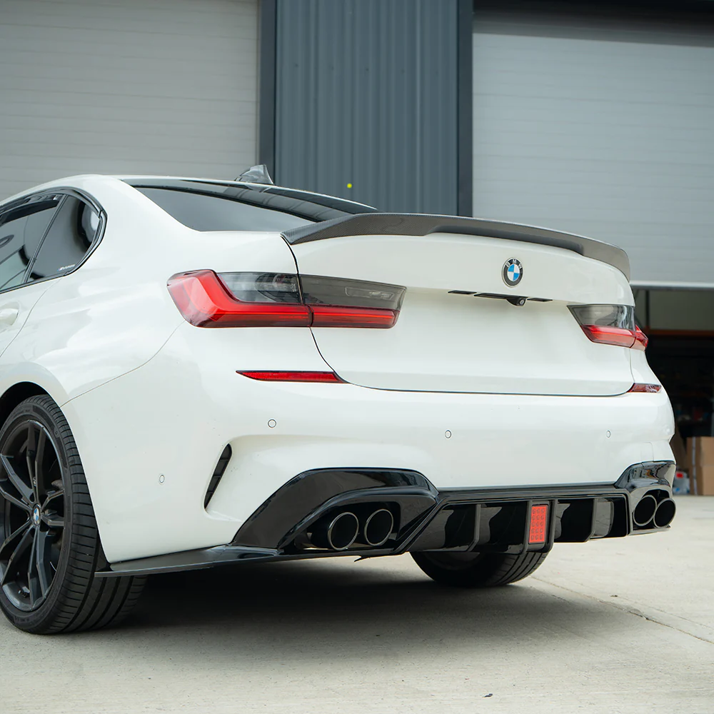 BMW G20/G21 3 SERIES 2019-2022 PRE LCI GLOSS LED BLACK DIFFUSER WITH TIPS - Image 2
