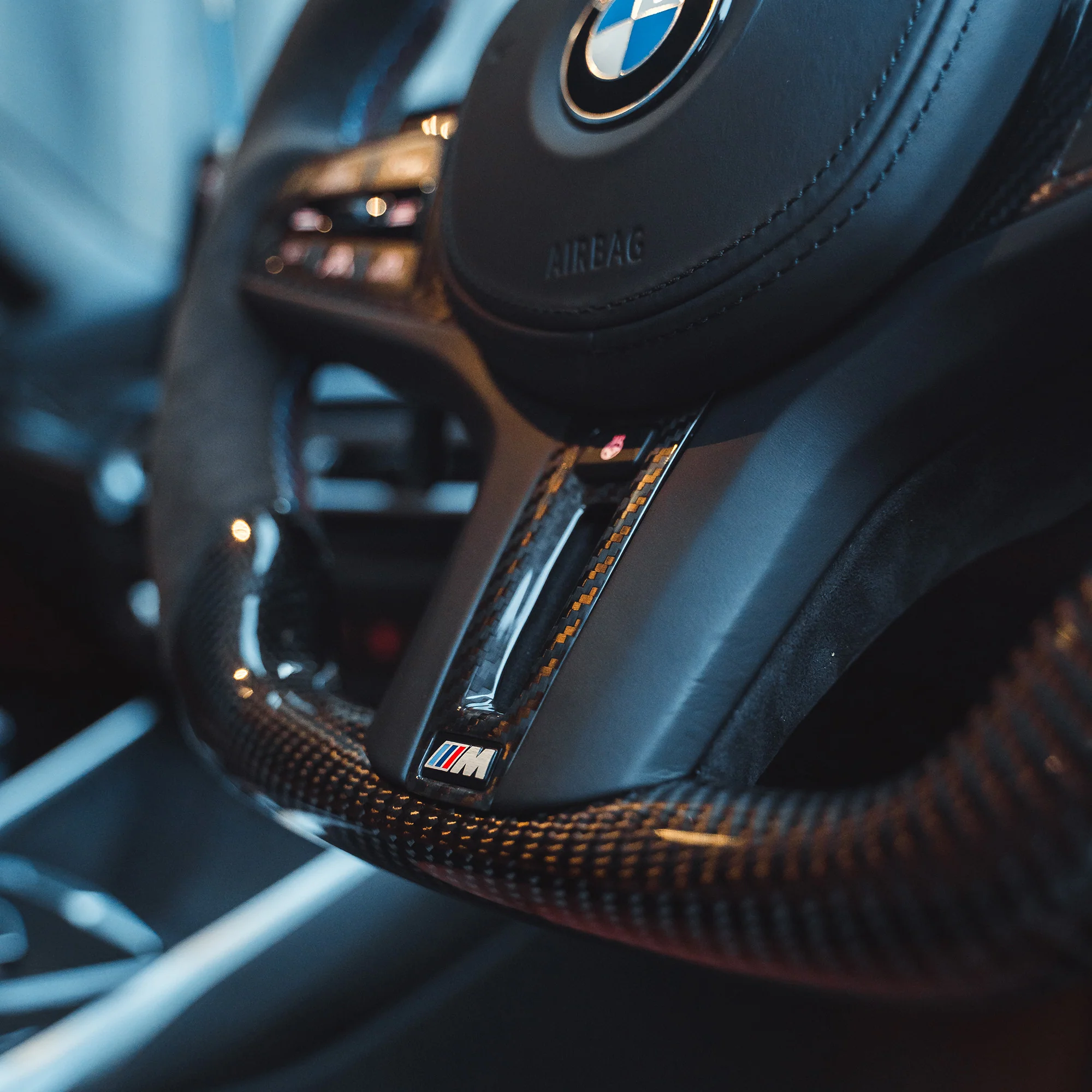 BMW GXX CARBON FIBRE / ALCANTARA LED FLAT BOTTOM STEERING WHEEL WITH HEATING - Image 3