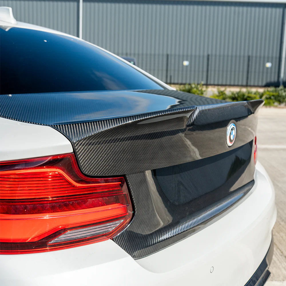 BMW M2 / M2C F87 & F22 2 SERIES CARBON FIBRE BOOTLID - Image 3