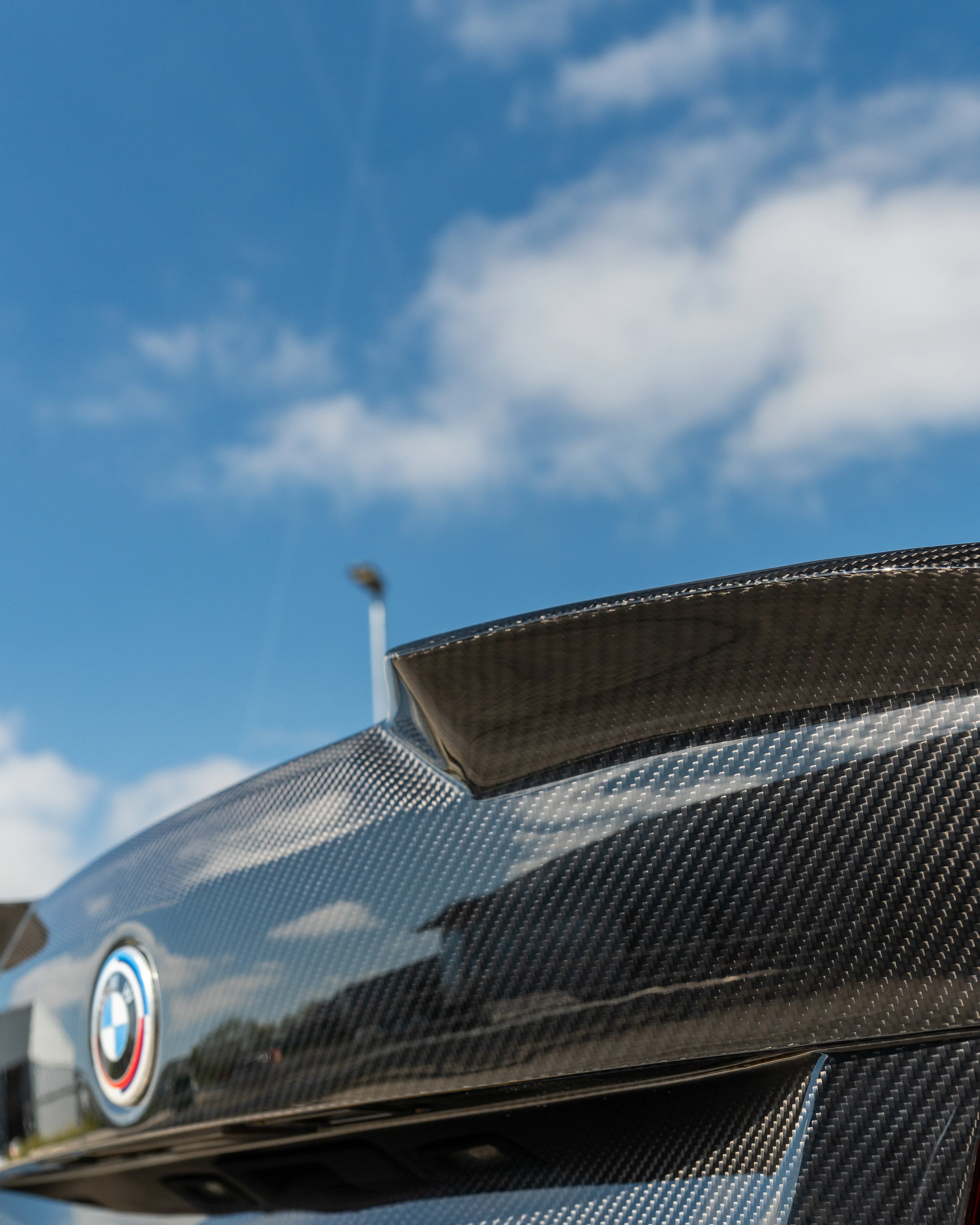 BMW M2 / M2C F87 & F22 2 SERIES CARBON FIBRE BOOTLID - Image 9