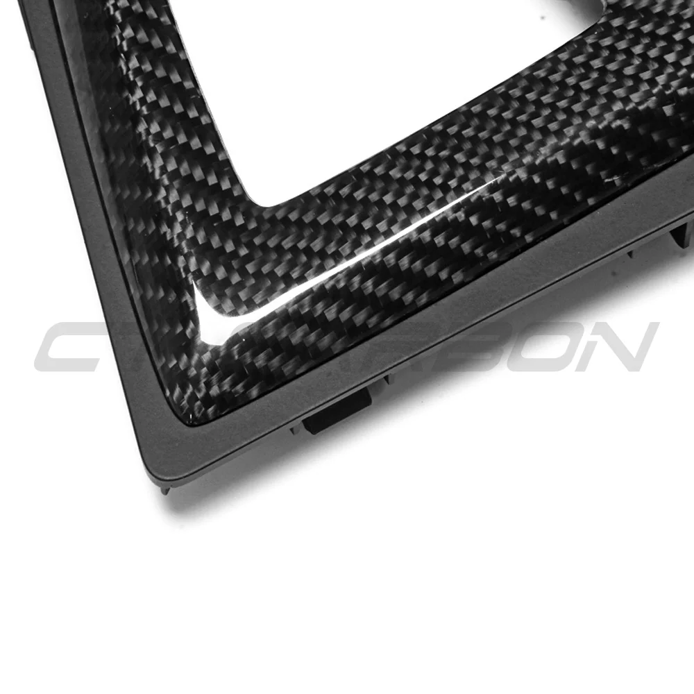 BMW M3/M4 F80/F82/F83/F87 ALCANTARA & CARBON SHIFTER SURROUND (RHD) - Image 4