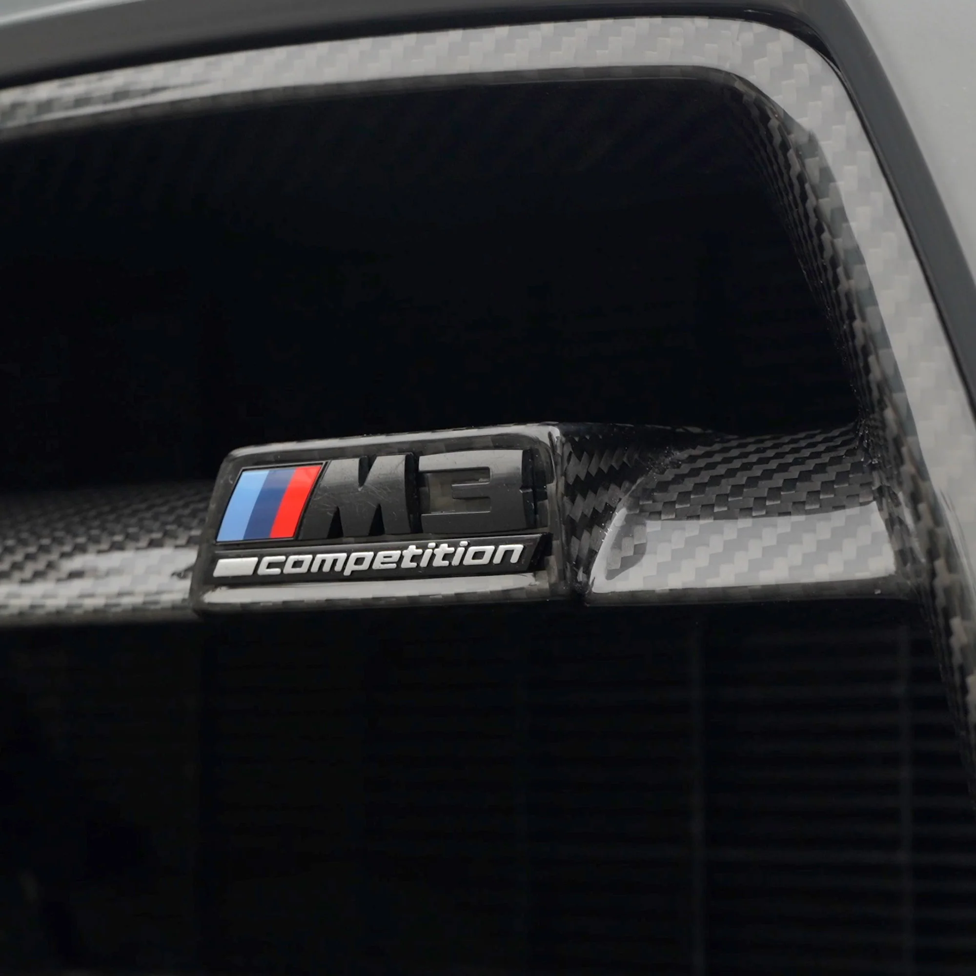 BMW M3/M4 G80/G81/G82/G83 CARBON FIBRE GRILLE - WITHOUT ACC - V1 - Image 3