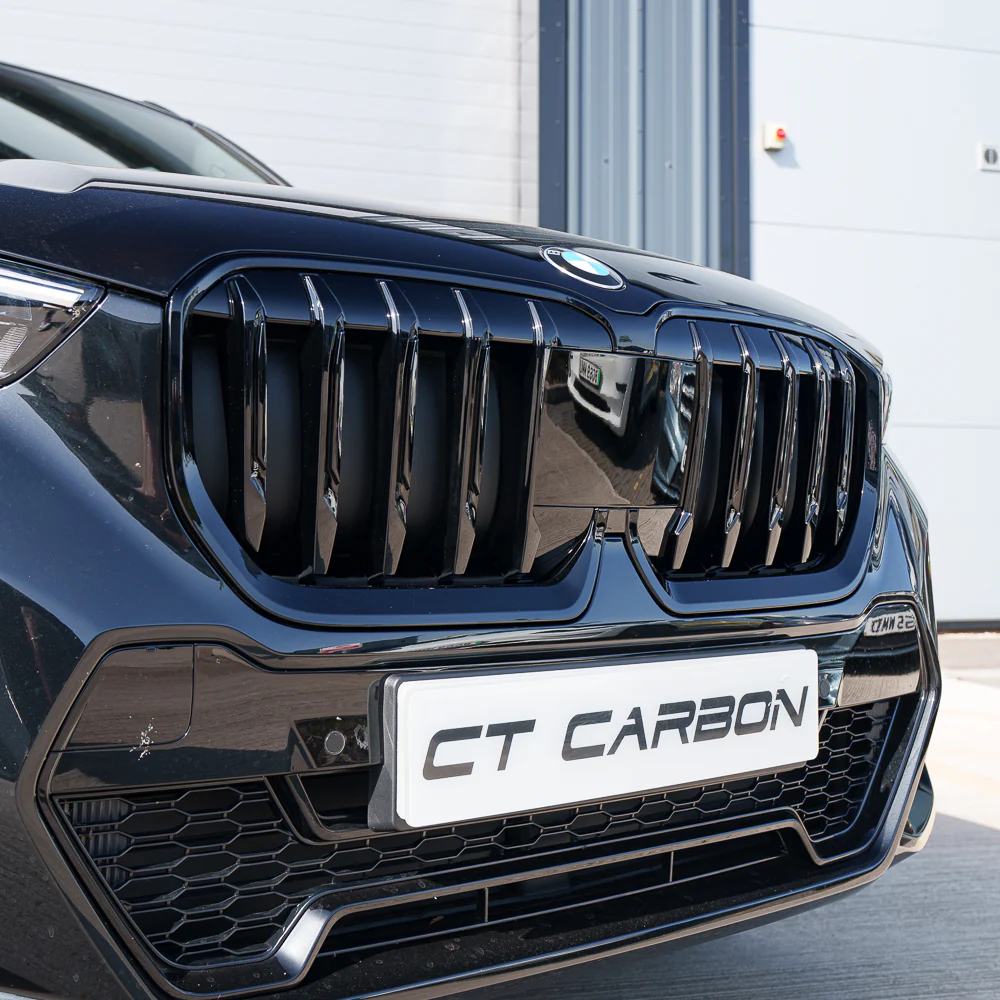 BMW U11 X1 2023+ GLOSS BLACK SINGLE SLAT GRILLE - Image 3