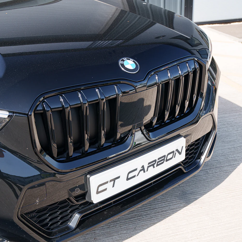 BMW U11 X1 2023+ GLOSS BLACK SINGLE SLAT GRILLE - Image 4