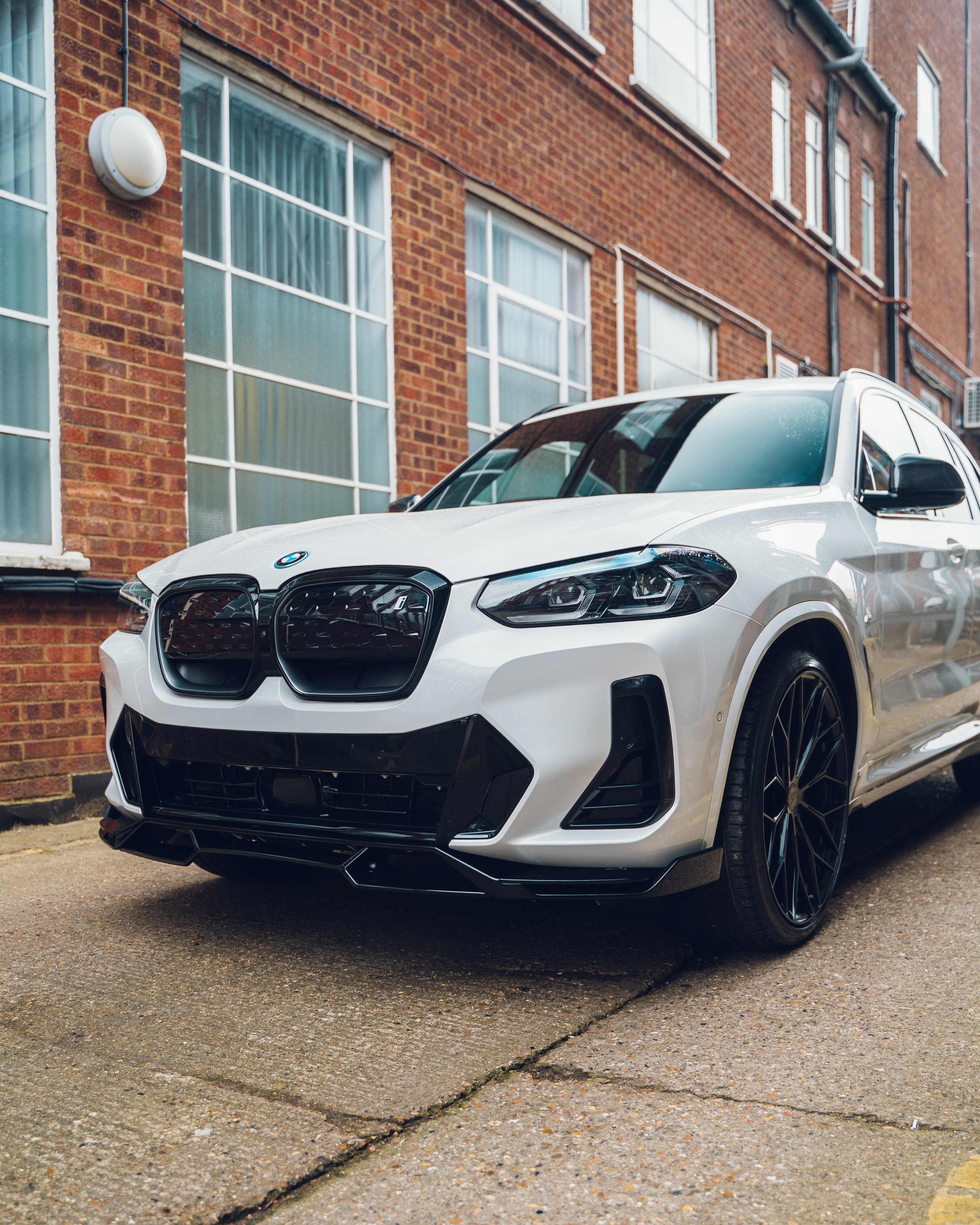 BMW X3 G01 & IX3 G08 LCI 2022-2024 GLOSS BLACK SPLITTER - V1 - Image 3
