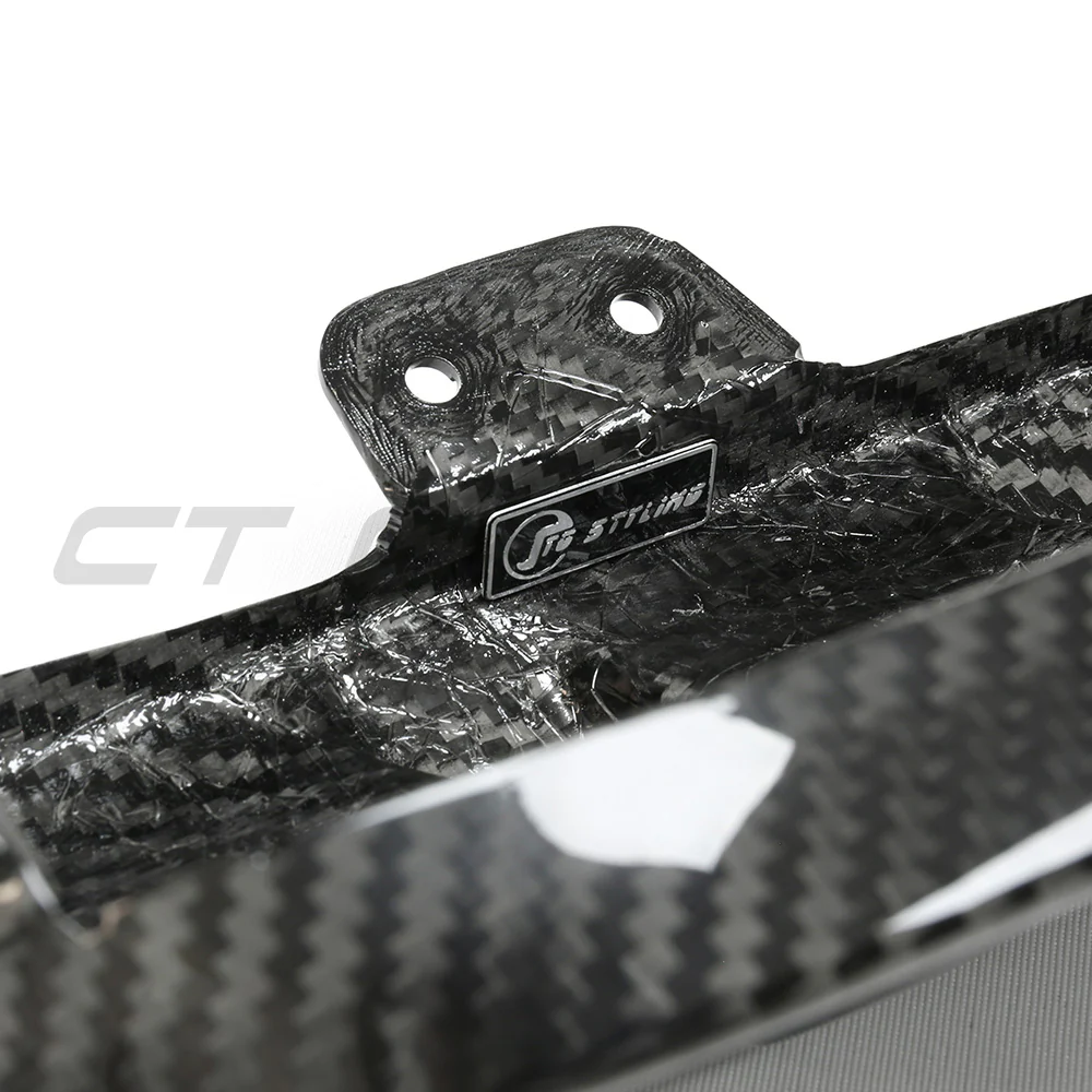 BMW X5 G05 2019+ CARBON FIBRE MIDDLE DIFFUSER - Image 8