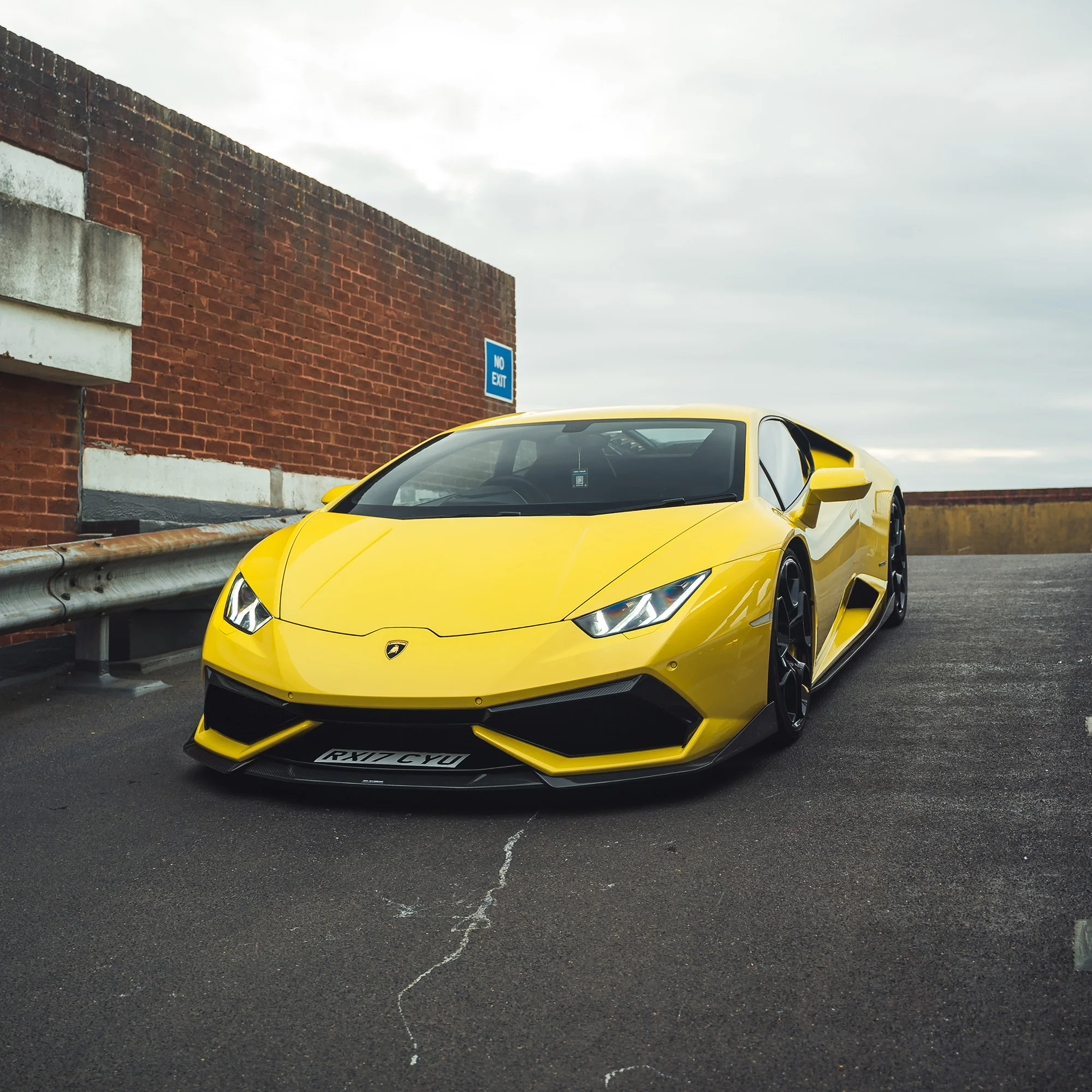 LAMBORGHINI HURACAN LP-610 CARBON FIBRE SIDE SKIRTS - CT DESIGN - Image 3