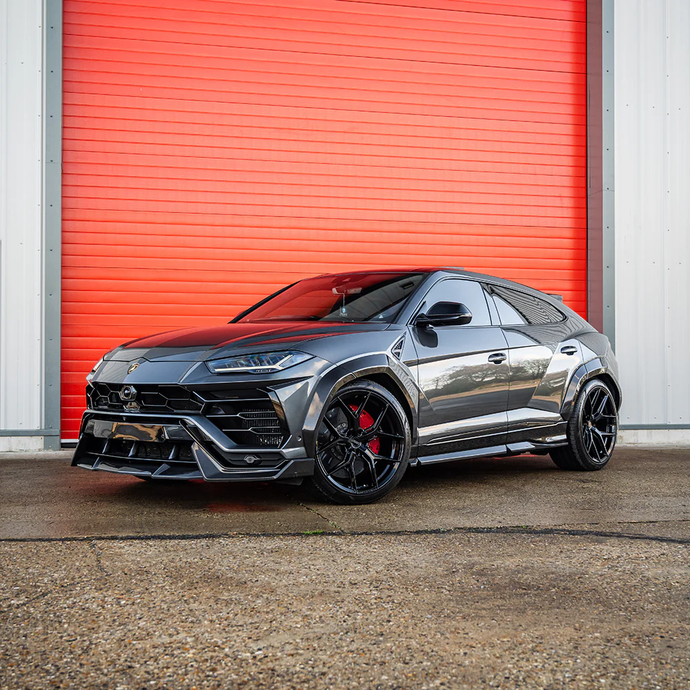 LAMBORGHINI URUS CARBON FIBRE SIDE SKIRTS - CT DESIGN - Image 2