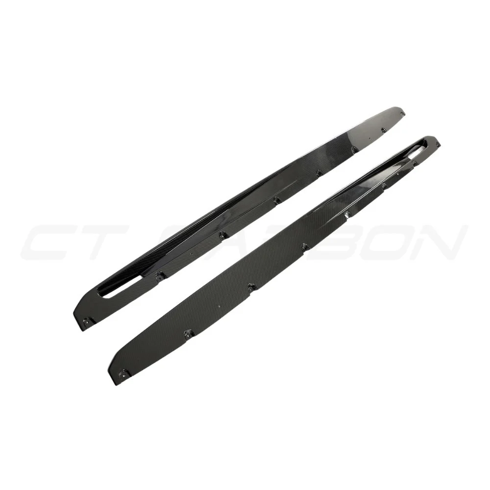LAMBORGHINI URUS CARBON FIBRE SIDE SKIRTS - CT DESIGN - Image 5