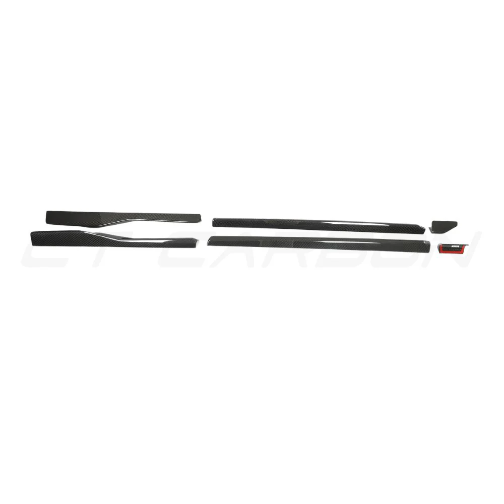 LAMBORGHINI URUS CARBON FIBRE SIDE SKIRTS - CT DESIGN - Image 6