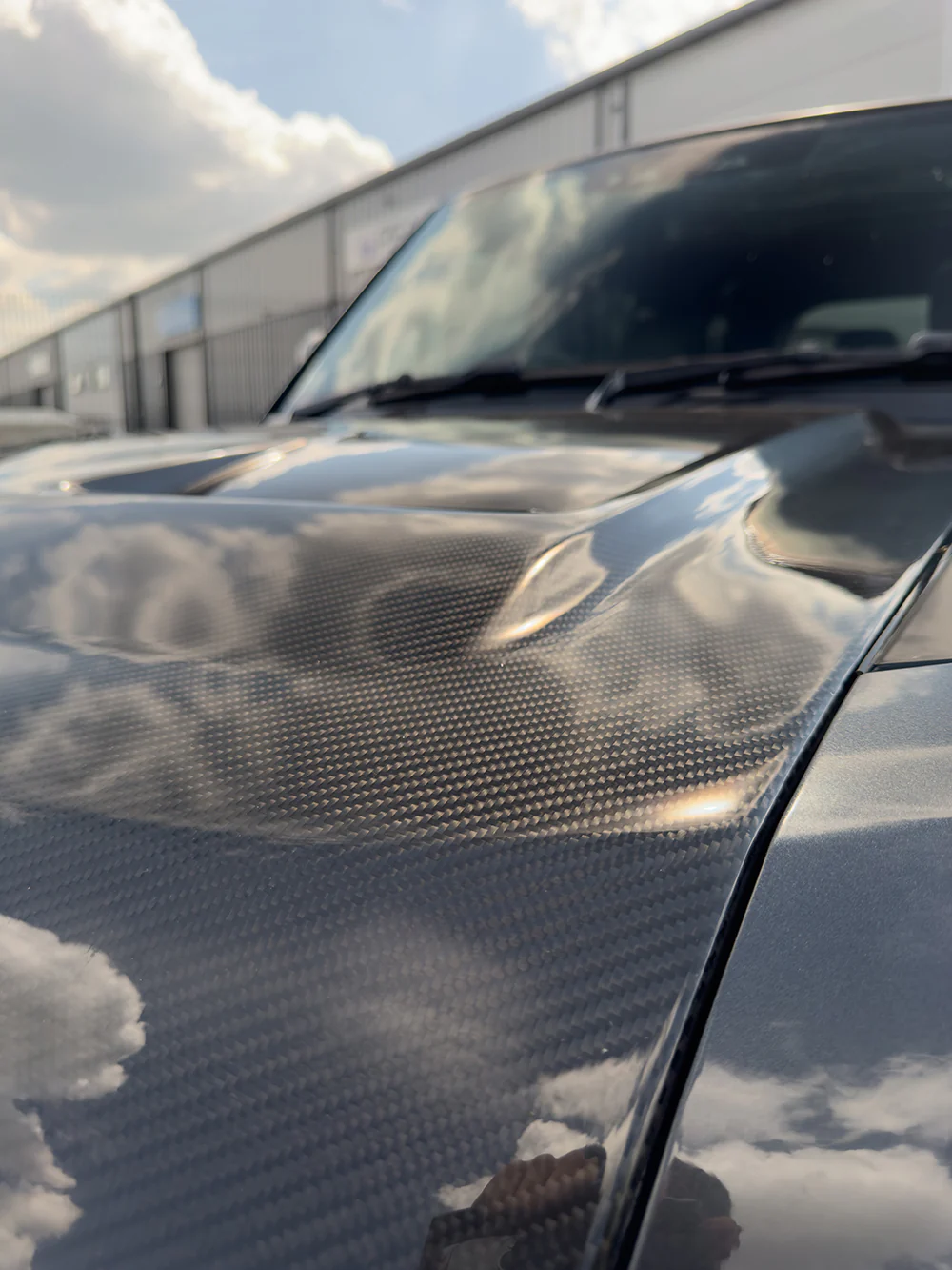 LAND ROVER DEFENDER L663 90/110/130 CARBON FIBRE SV STYLE HOOD/BONNET - Image 8