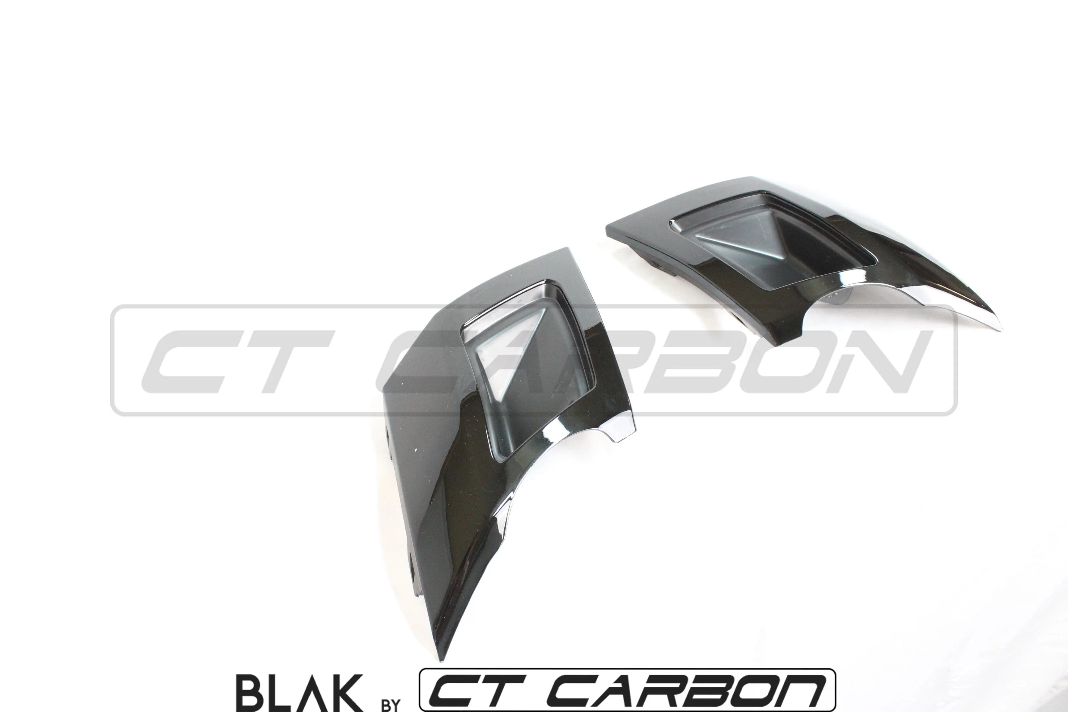 LAND ROVER DISCOVERY 5 FULL BLACK EDITION TRIM PACK - 2016 + - Image 6