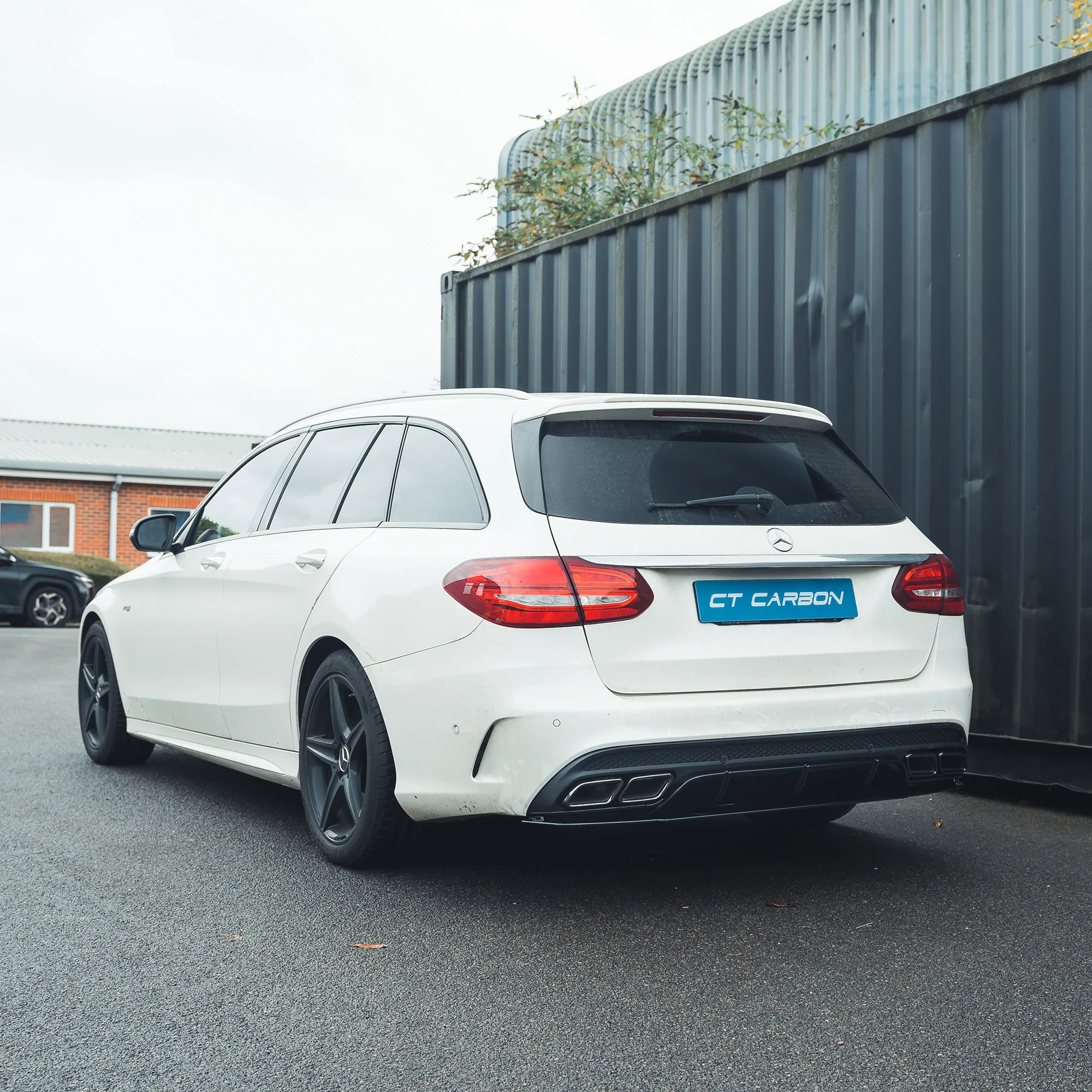 MERCEDES C-CLASS SALOON/ESTATE W205 GLOSS BLACK DIFFUSER & BLACK TIPS - Image 2