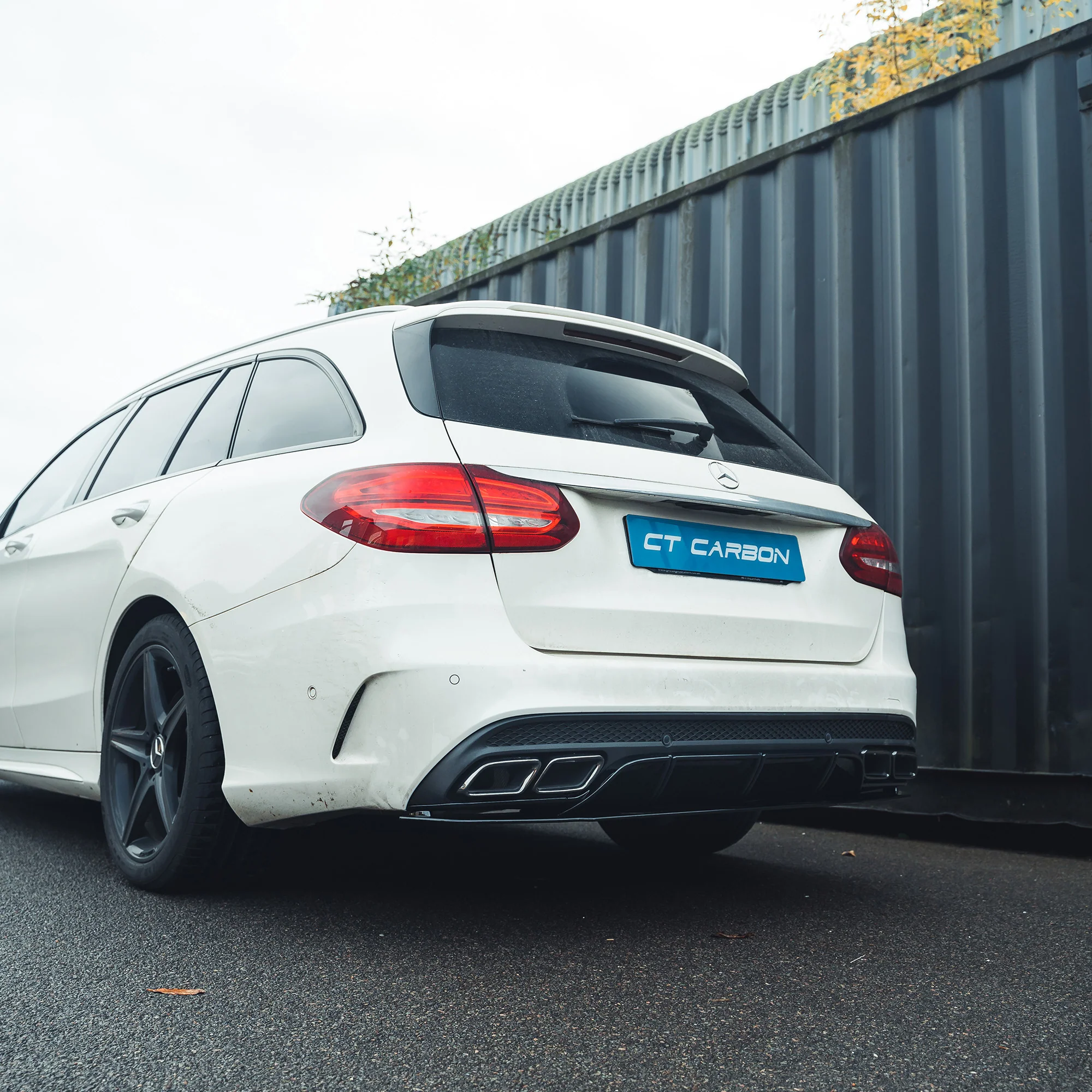 MERCEDES C-CLASS SALOON/ESTATE W205 GLOSS BLACK DIFFUSER & BLACK TIPS - Image 3