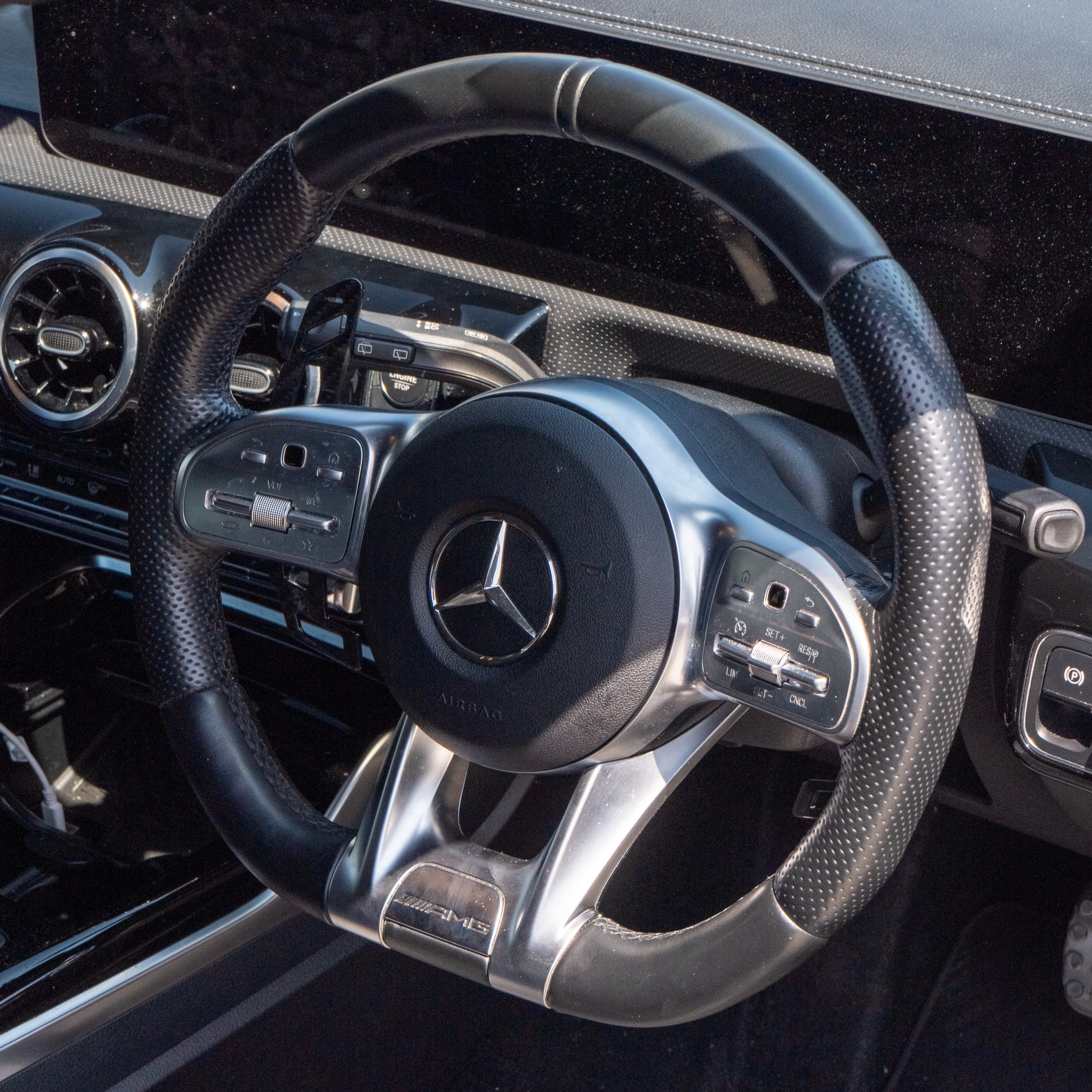 MERCREDES AMG MAGNETIC CARBON FIBRE SHIFTER PADDLES - Image 10