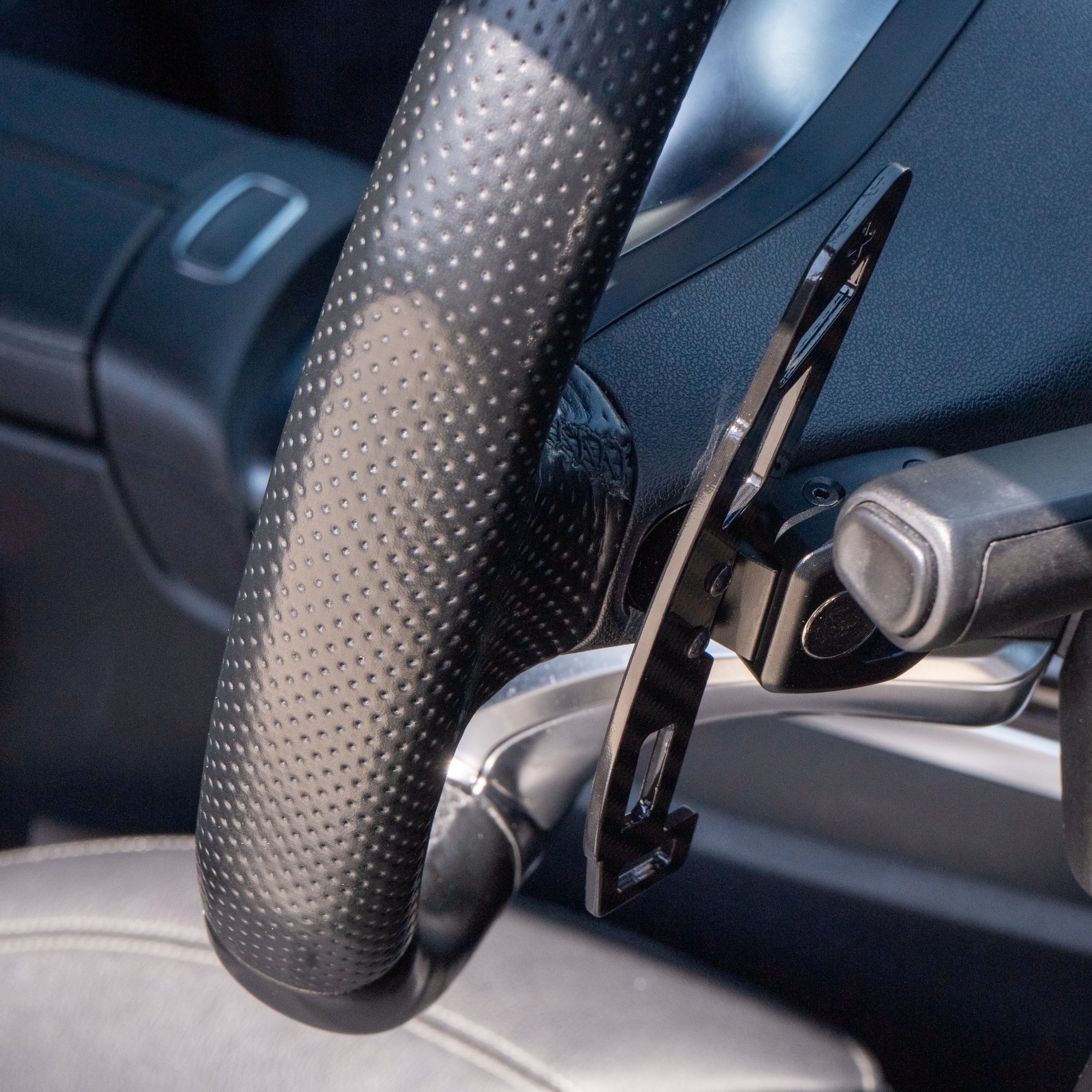 MERCREDES AMG MAGNETIC CARBON FIBRE SHIFTER PADDLES - Image 4