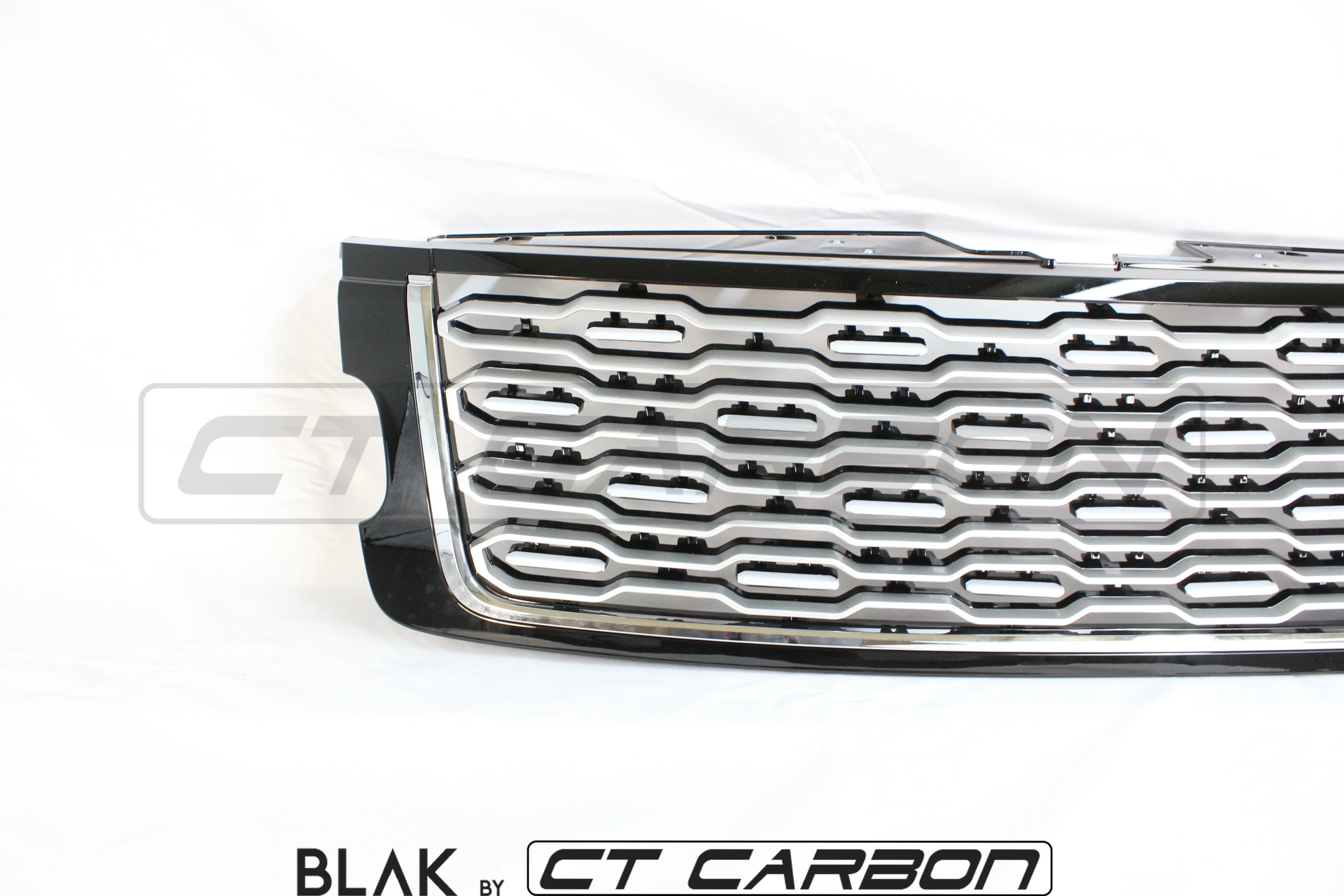 RANGE ROVER VOGUE L405 SVA-STYLE GRILLE PACK - 2018+ - Image 6