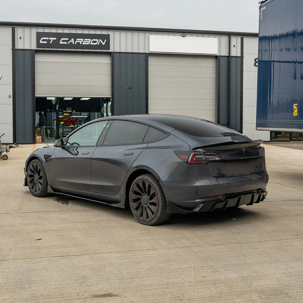 TESLA MODEL 3 FULL GLOSS BLACK KIT - Image 6