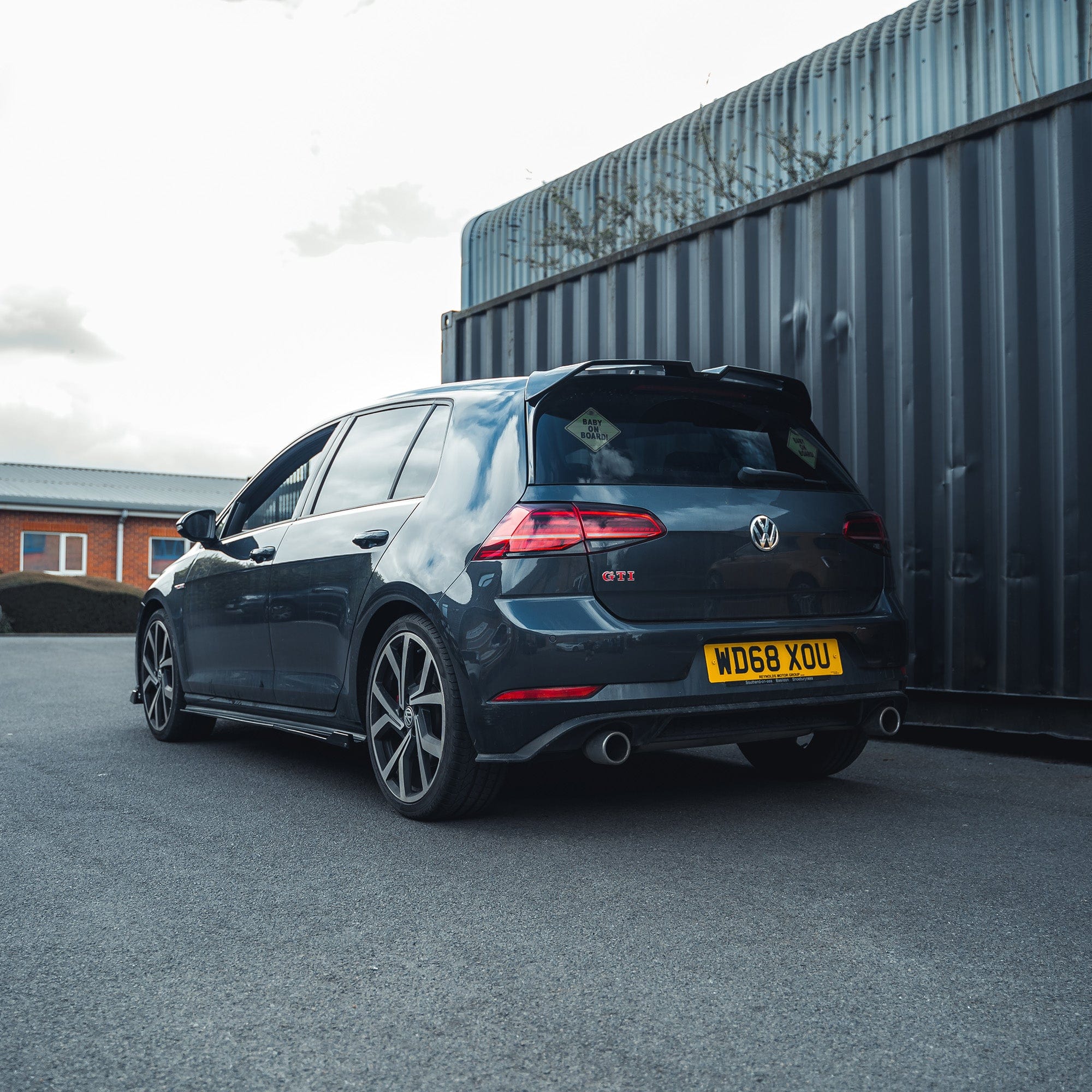VOLKSWAGEN GOLF R/GTD/GTI MK7/7.5 2014-2020 GLOSS BLACK SPOILER - Image 3